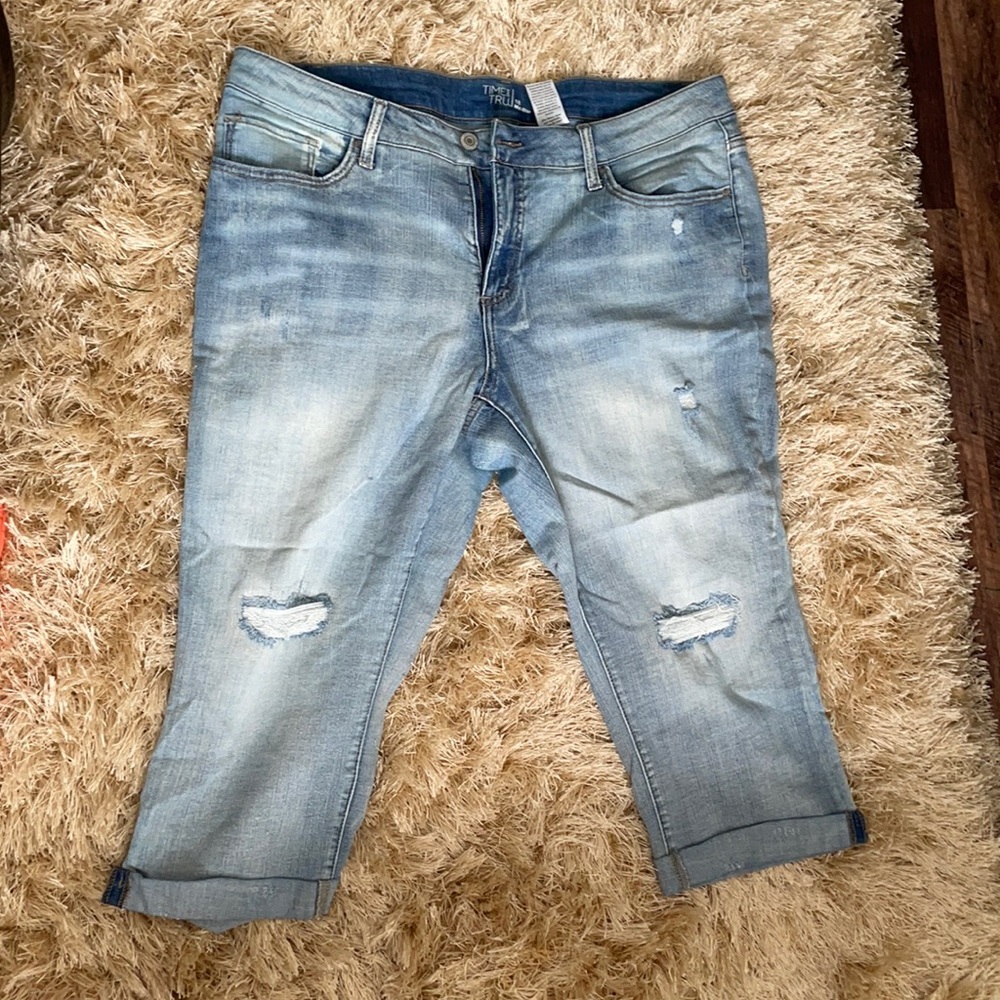 Time and tru Jean Capri length